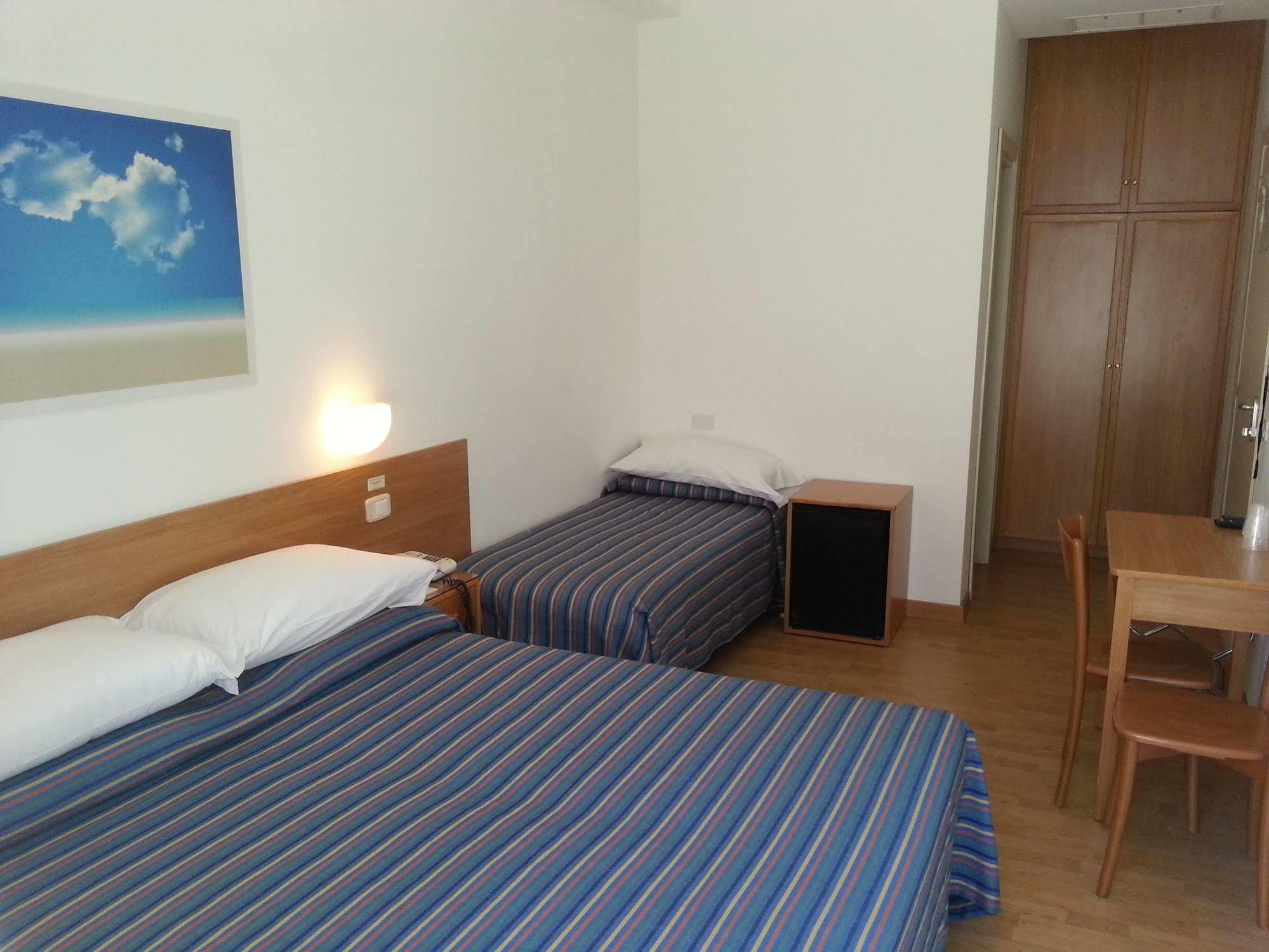 Hotel Mayor Сперлонга Экстерьер фото